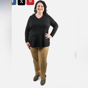 EUC Sz 3X Isaac Mizrahi Live black tunic top Excellent condition! Dress up/down